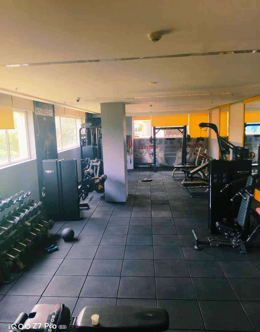 Mahindra Luminare amenities